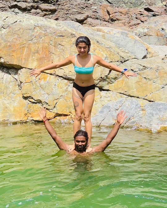 Trending: TMKOC's Nidhi Bhanushali takes sensuous dip in pool with special person, rocks bikini avatar 797805