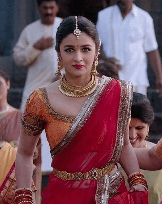 Vidya Balan To Deepika Padukone: B'Town Actresses Who Rocked The South Indian Look On-Screen 793124