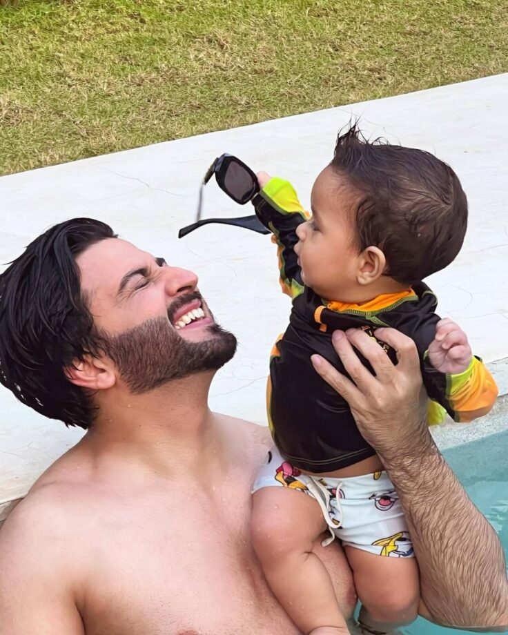 Adorable: Dheeraj Dhoopar gets all awe of his son in swimming pool 805903