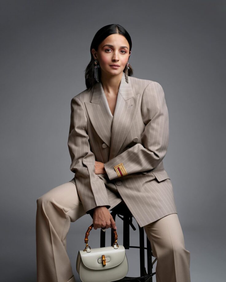 Alia Bhatt slays corporate vibes in new photoshoot, check out 806292
