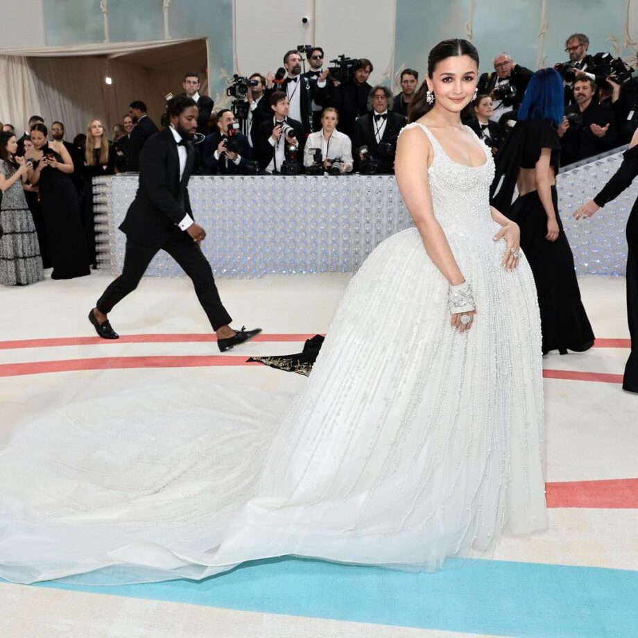 Alia Bhatt’s Met Gala gown recollects on Claudia Schiffer’s 1992 Chanel bridal look 803182