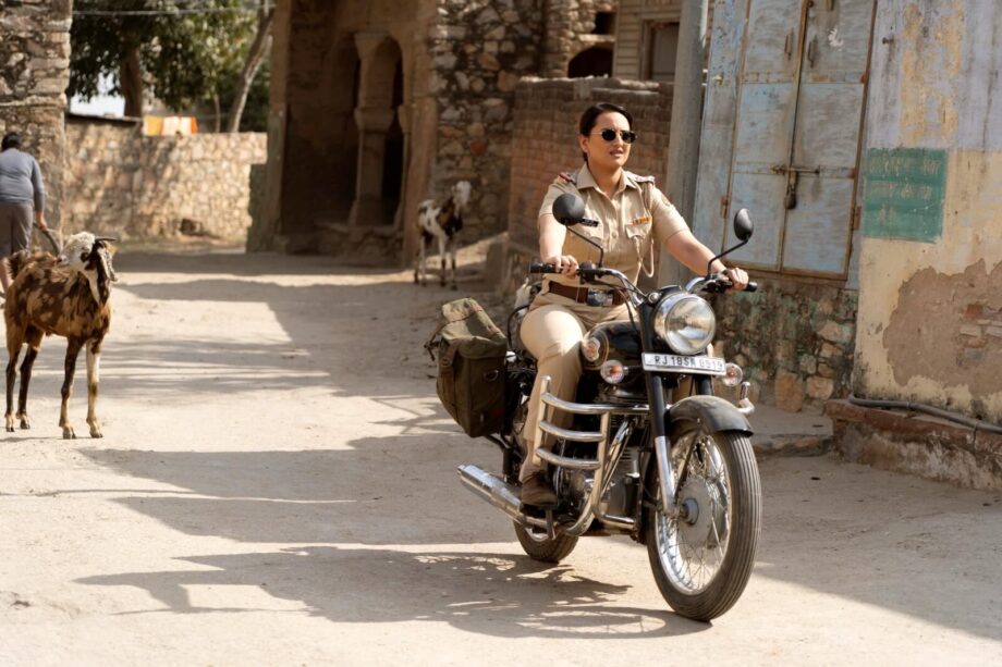 It took me 13 years to go from Cop-Wife to a Fierce Cop: Sonakshi Sinha on her journey from Dabangg to Dahaad 806877