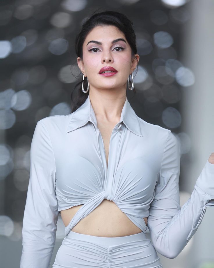 Jacqueline Fernandez burns hearts in latest snaps, we can't keep calm 811805