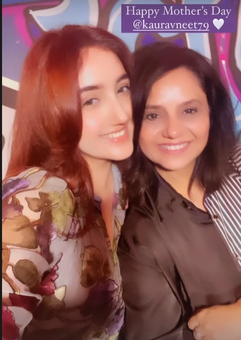 Mother’s Day: Avneet Kaur and Ashnoor Kaur drop candid moments with their mothers 807091