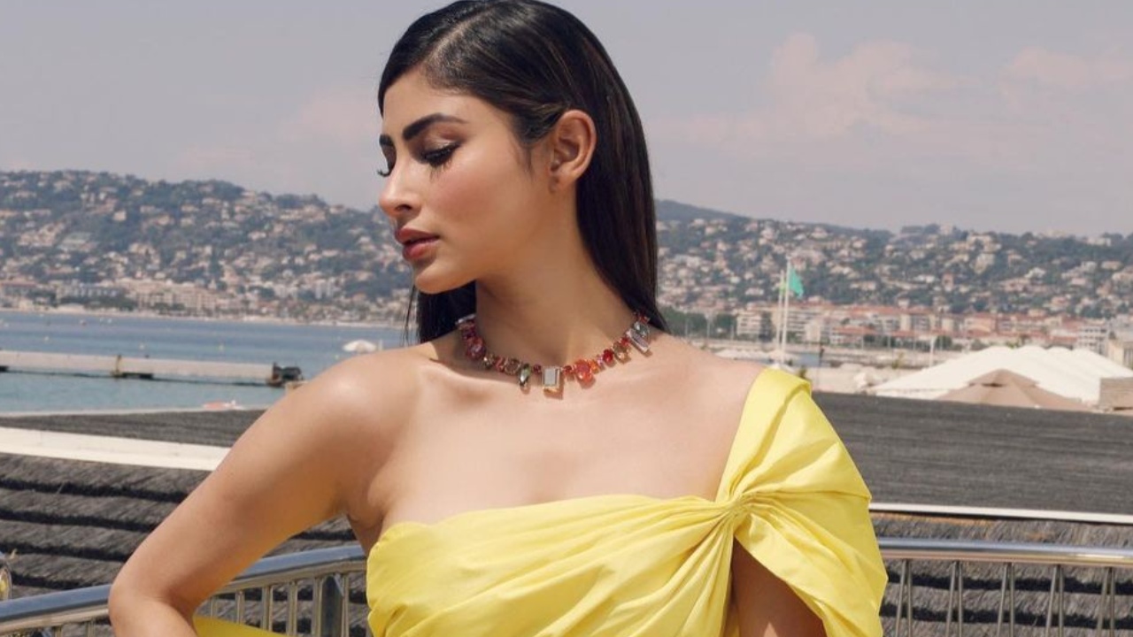 Mouni Roy's yellow love in Cannes is too hot to handle (see pics) 809436