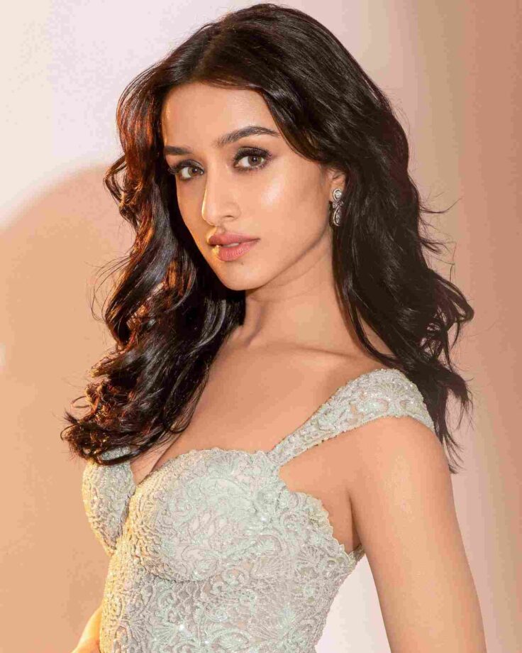 Shraddha Kapoor's Statement Hairstyle Is A Must Try 810397