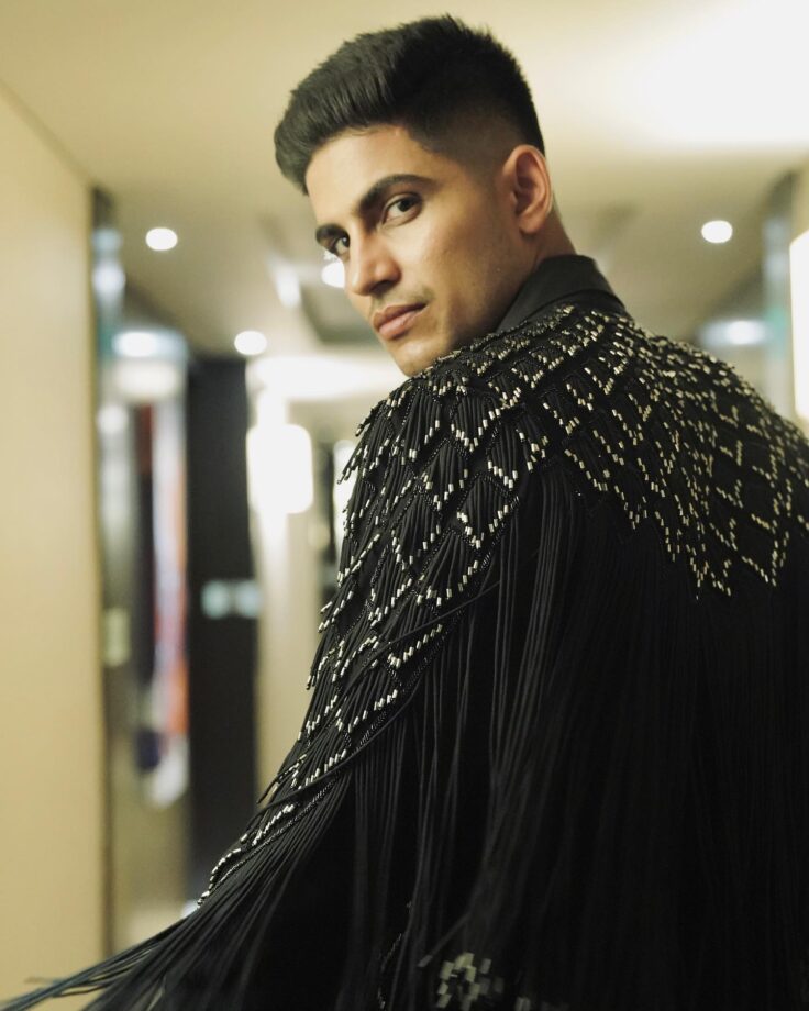 Shubman Gill is quintessential new model in town, tries new hairstyle 805594