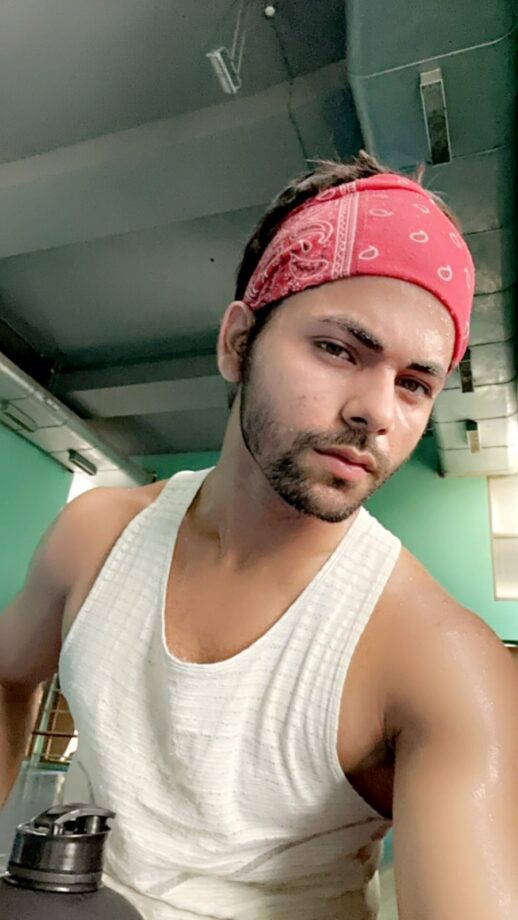 Siddharth Nigam drops pictures after workout, Ashi Singh says ‘kuch bhi’ 805934