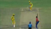 Watch: MS Dhoni activates beast mode against Delhi Capitals, check out video 805951