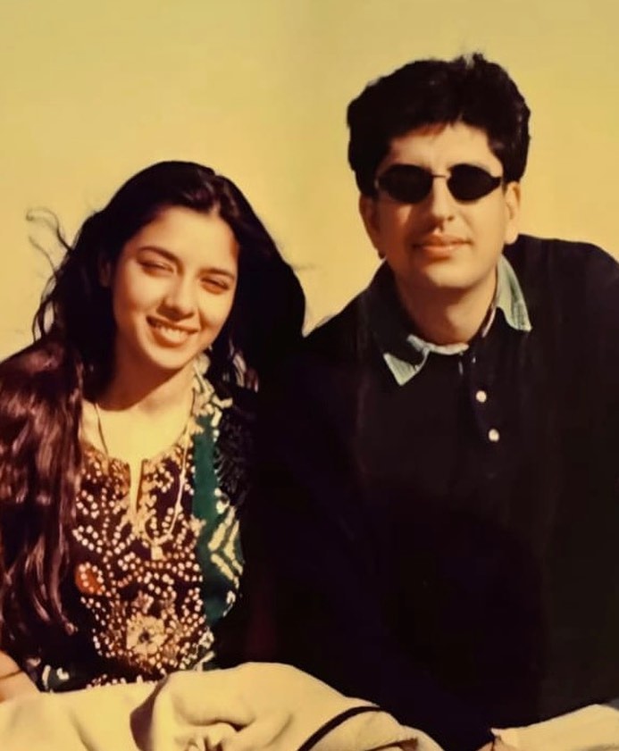 Anupamaa Fame Rupali Ganguly's Throwback Picture With Husband Is Pulsating; Check Here 812907