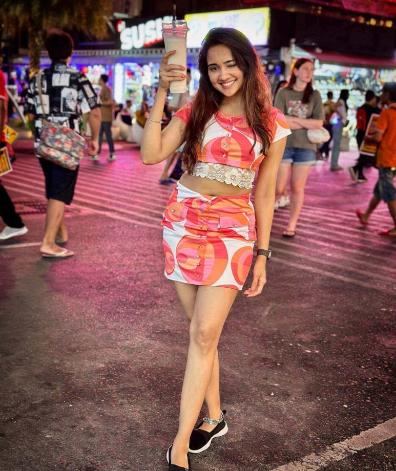 Ashi Singh decides to ditch ‘alcohol’ as she took a stroll in Thailand, here’s what she chose instead 821881
