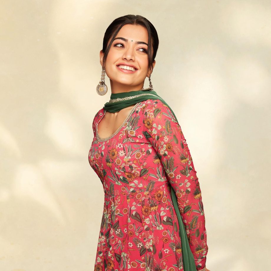 Desi Vs Videsi: Rashmika Mandanna in printed salwar Vs Nora Fatehi in spicy red midi dress, who's your queen of hearts? (Vote Now) 819239
