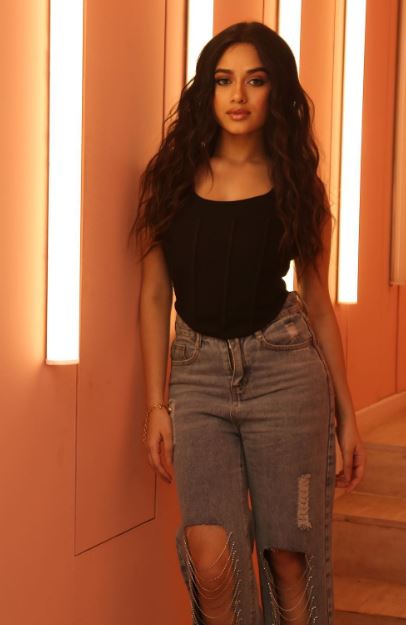 Jannat Zubair Excels In A Black Top And Denim Pant Style; Check Here 819102