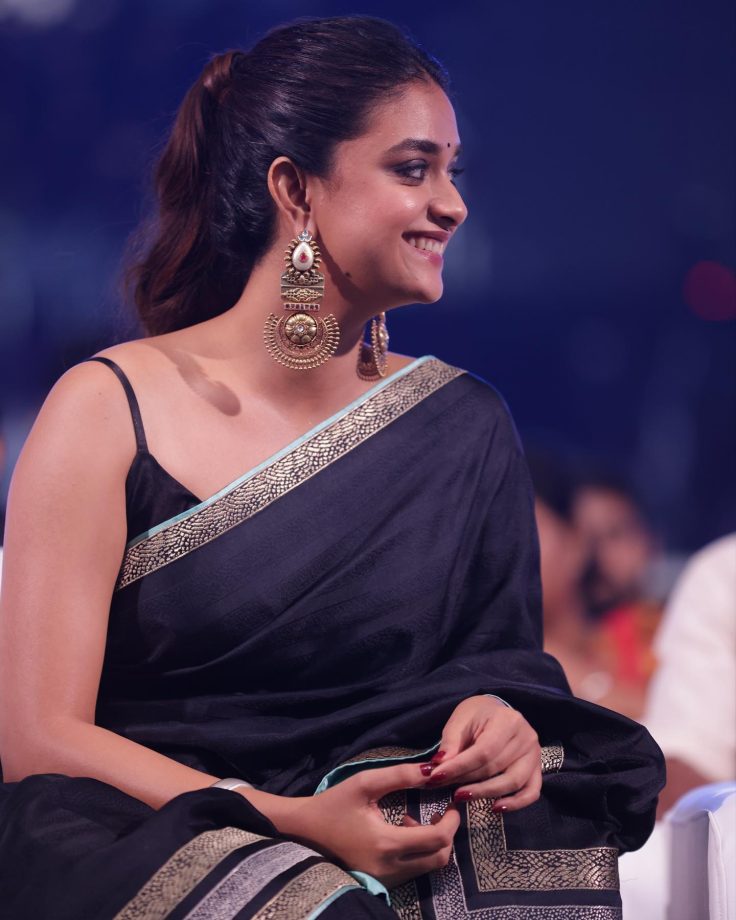 Keerthy Suresh prompts elegance in black sheer saree, check out 814670