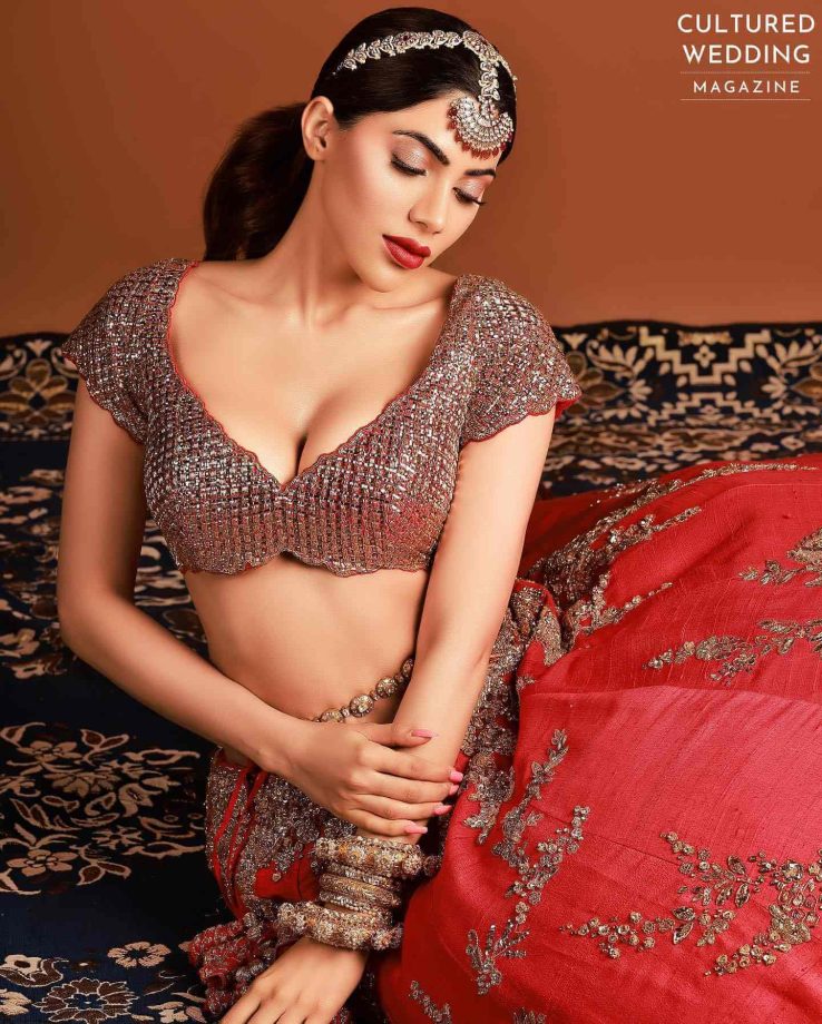 Nikki Tamboli is irresistible, bold and beautiful in deep-neck shimmery blouse and lehenga, come check out 814070