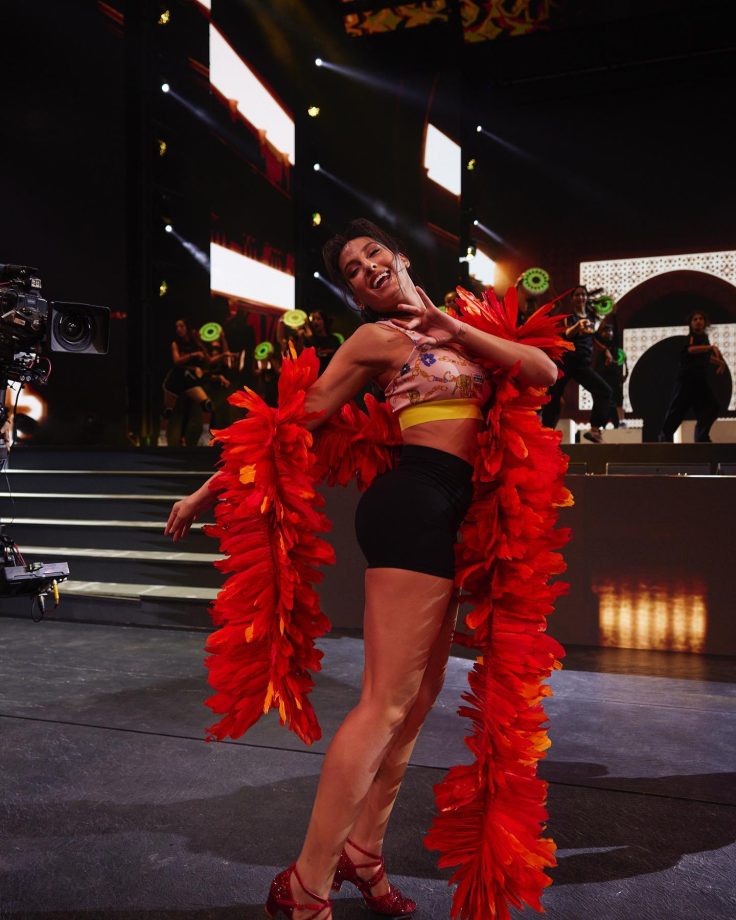 Nora Fatehi’s fiery floral moment at IIFA leaves fans stunned 814791