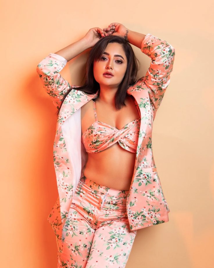 Rashami Desai goes bold and beautiful like never before, come check out 818501