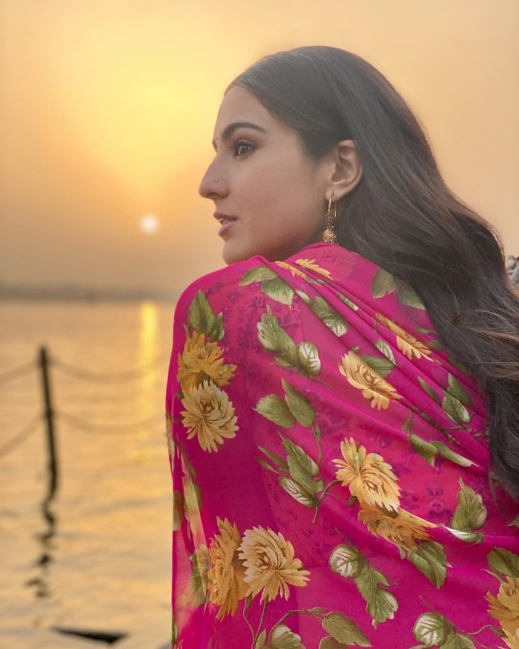 Sara Ali Khan exudes the ultimate sunset glow 812295