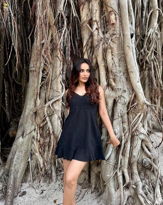 Surbhi Jyoti's Recent Photo Dump Is Sensuous To The Core; Check Her Style Here 814510