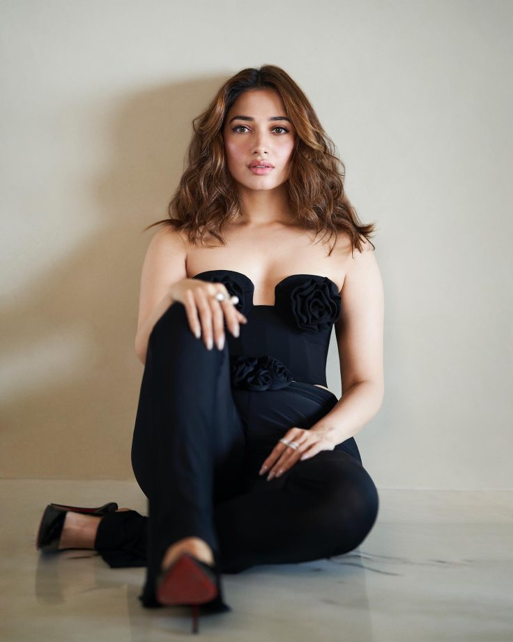 Tamannaah Bhatia is the beauty to behold in black pantsuit, see pics 816970
