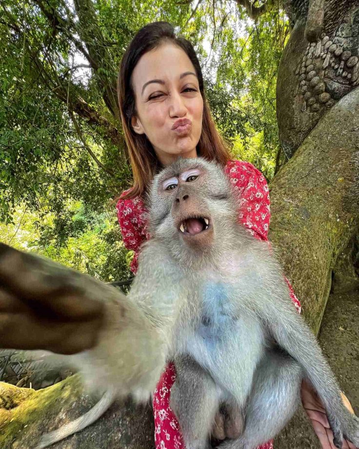 TMKOC: Sunayana Fozdar's cute and adorable 'monkey' love 817855