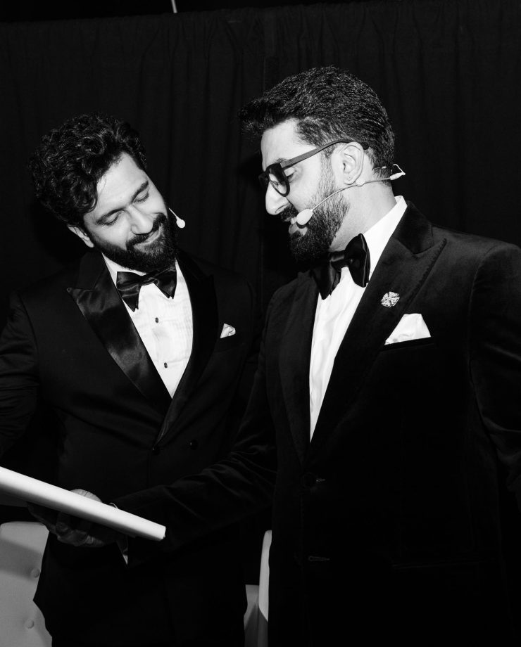 Vicky Kaushal plays the monochromatic glam in tuxedo, see pics 817267