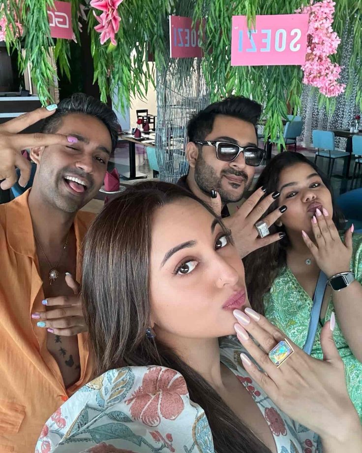 What's cooking at Sonakshi Sinha's end? 819856