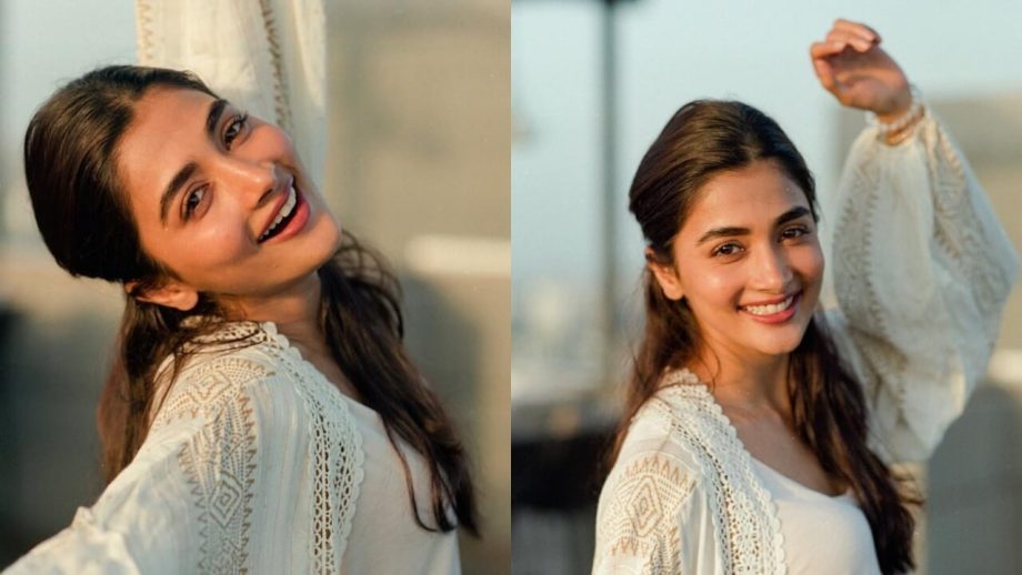 Why is Pooja Hegde all smiles and happy? 816667