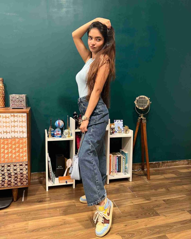 Anushka Sen’s ‘laid-back’ style file is all about denim couture, see pics 832087