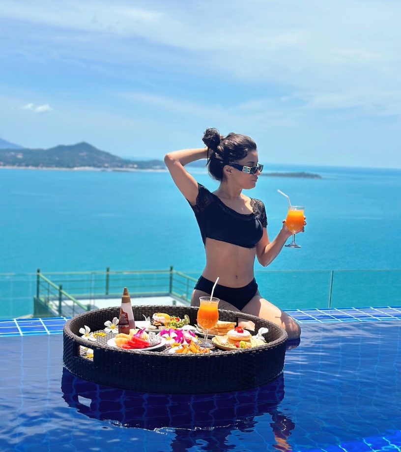 Avneet Kaur’s bikini look in Thailand’s tropical paradise is too hot to handle, see pics 831990
