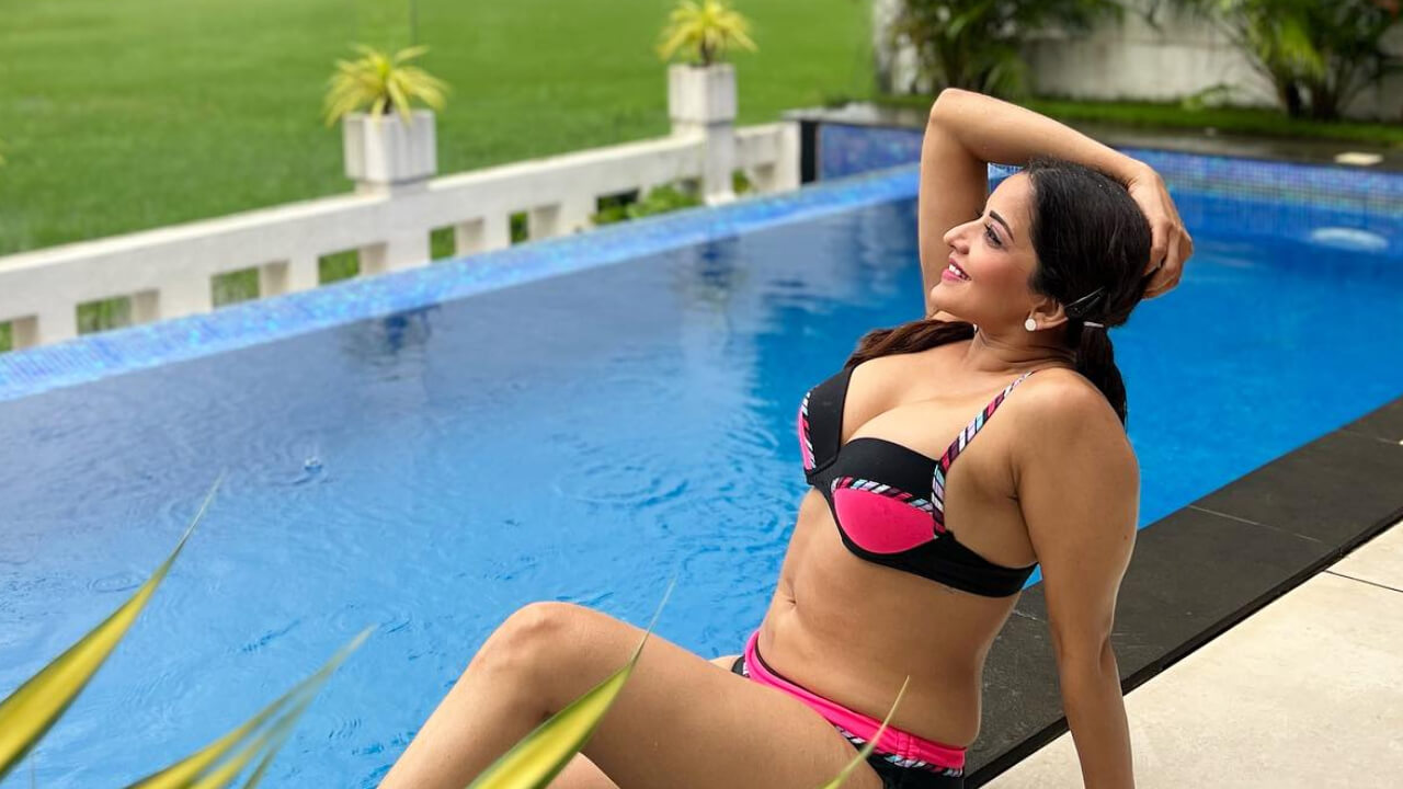 Bhojpuri diva Monalisa revs up quintessential ‘pool’ fashion in hot pink bikini, see pics 834011