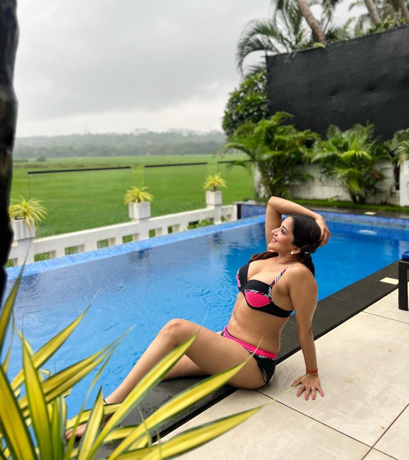 Bhojpuri diva Monalisa revs up quintessential ‘pool’ fashion in hot pink bikini, see pics 834007