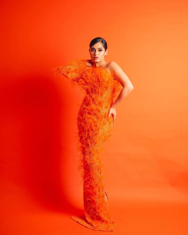 Jannat Zubair Endorses Colour Orange In Style Wearing A Feathery Bodycon; Check Pics 822702
