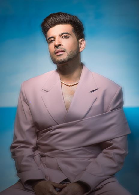 Karan Kundrra's Love For Suit Style Fashion Is At Its Peak; Check Here 823425