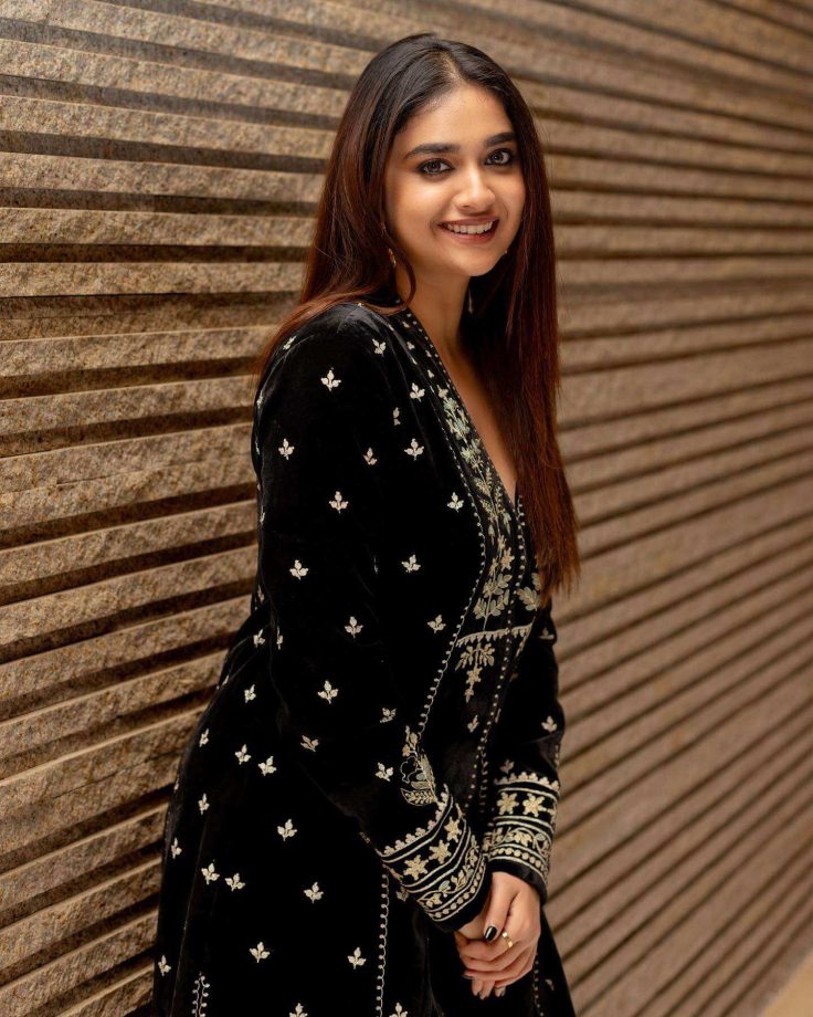 Keerthy Suresh Turns Muse In Ethnic Black Embroidered Kurta And Dewy Makeup 835633