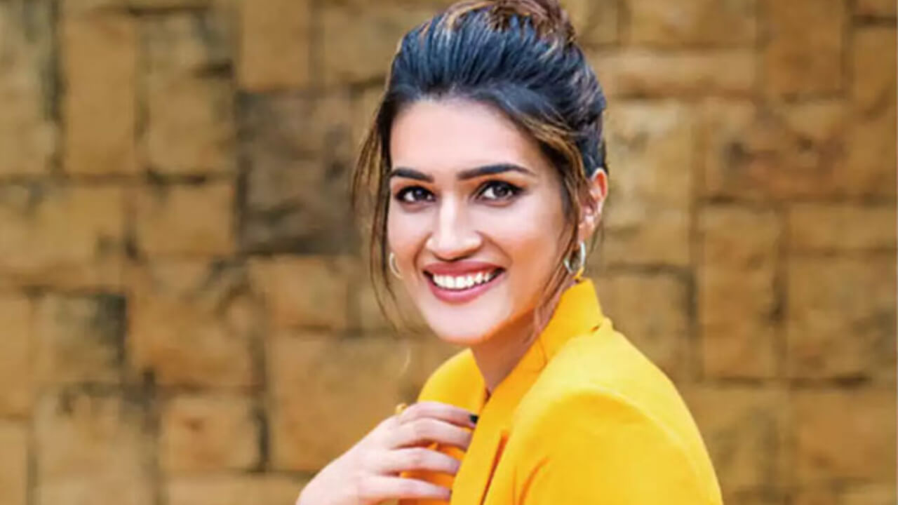 Kriti Sanon names her production house ‘Blue Butterfly Films’, fans connect it to late Sushant Singh Rajput 823819
