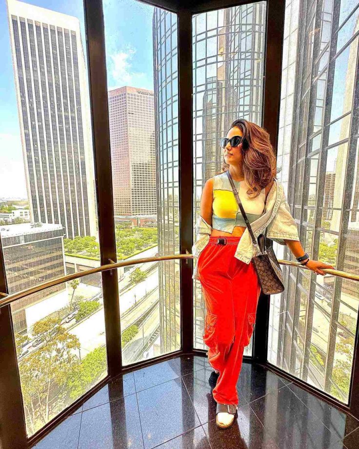 Los Angeles Diaries: Hina Khan Goes Uber Chic In Casuals 833327