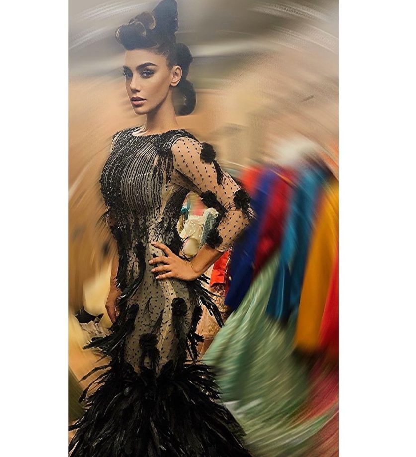 Naagin Fame Mahekk Chahal Exudes Confidence In Fishtail Feathery Bodycon; Check Here 823813