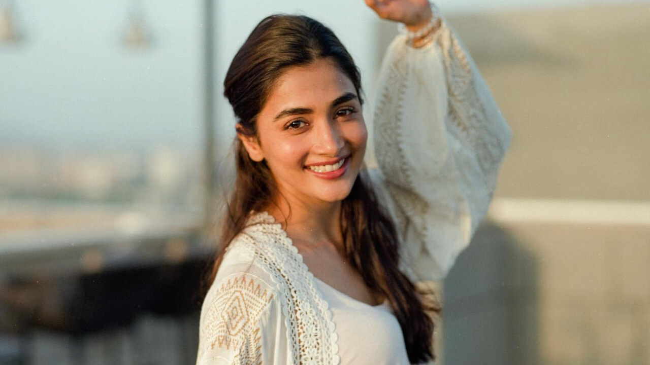 Pooja Hegde is all set to romance Sai Dharam Tej in her upcoming, say reports 832364