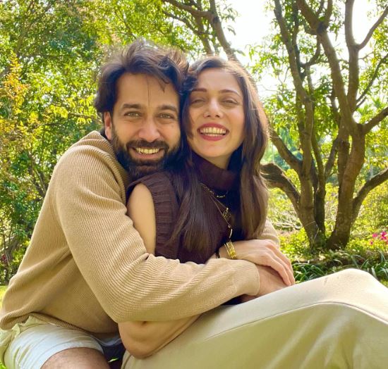 Power Couple Nakuul Mehta And Jankee Make For A Romantic Pair; Check Pics 823721