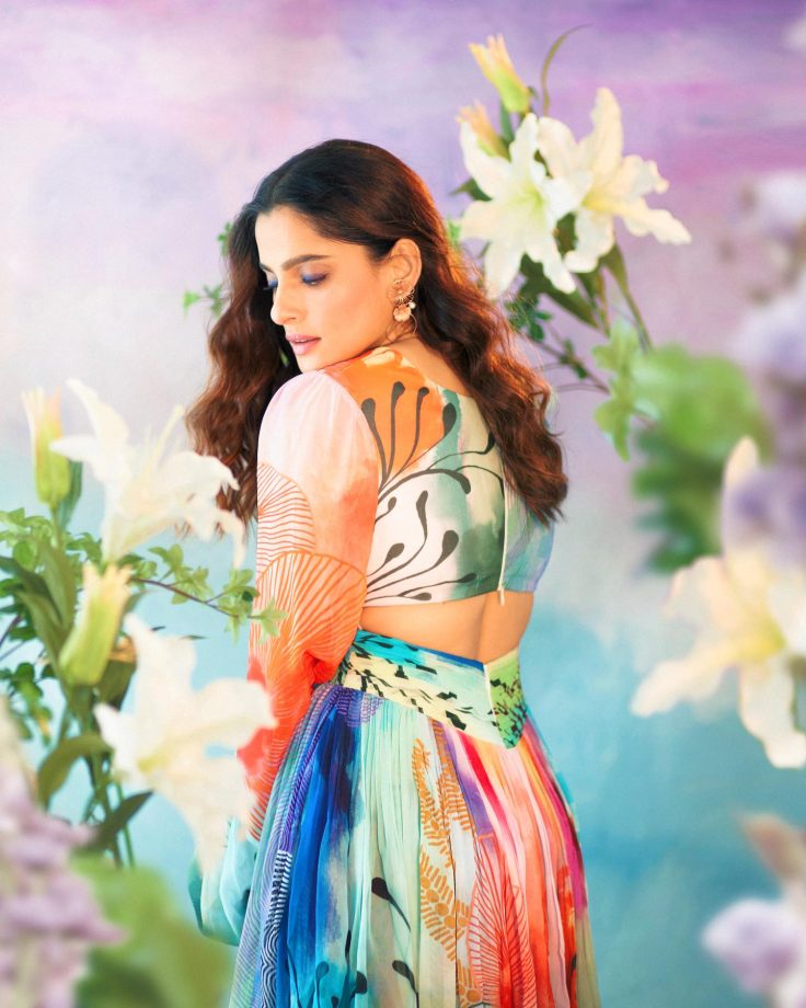 Priya Bapat Dazzles In Colorful Couture; See Pics 823663