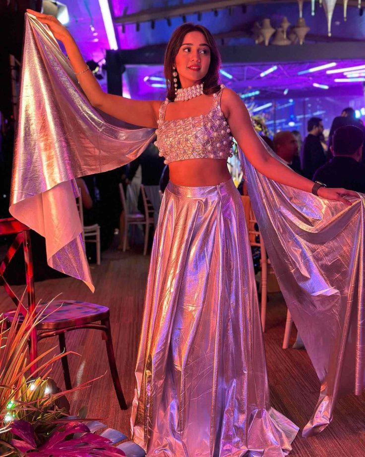 Stunner! Ashi Singh is all about glam in this silver lehenga choli, see pics | IWMBuzz