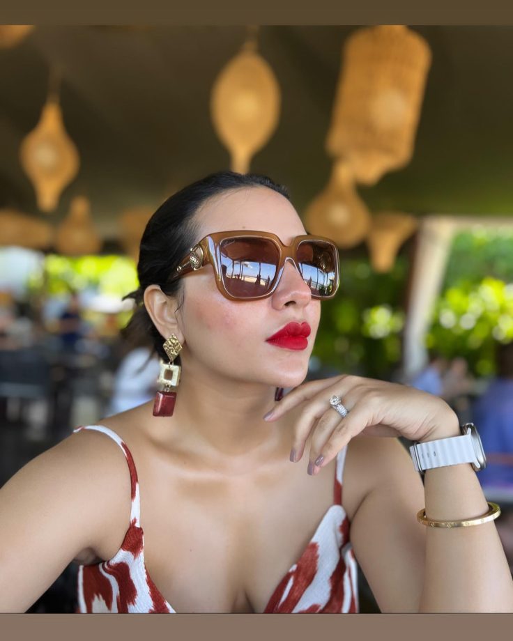 Subhashree Ganguly Looks Uber In Vacation Pictures; Check Now 834969
