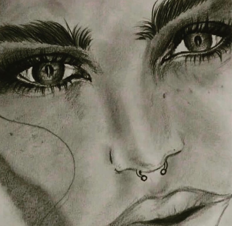 Tara Sutaria wields her artistic versatility with charcoal sketches; check out 831865