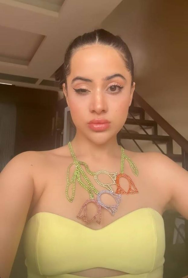 Urfi Javed's New DIY Necklace Screams Attention 832748