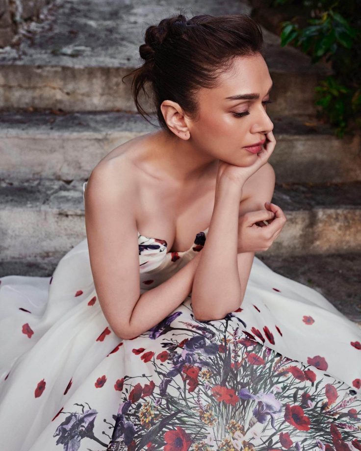 Aditi Rao Hydari casts a fairytale spell in her enchanting pictures 841732