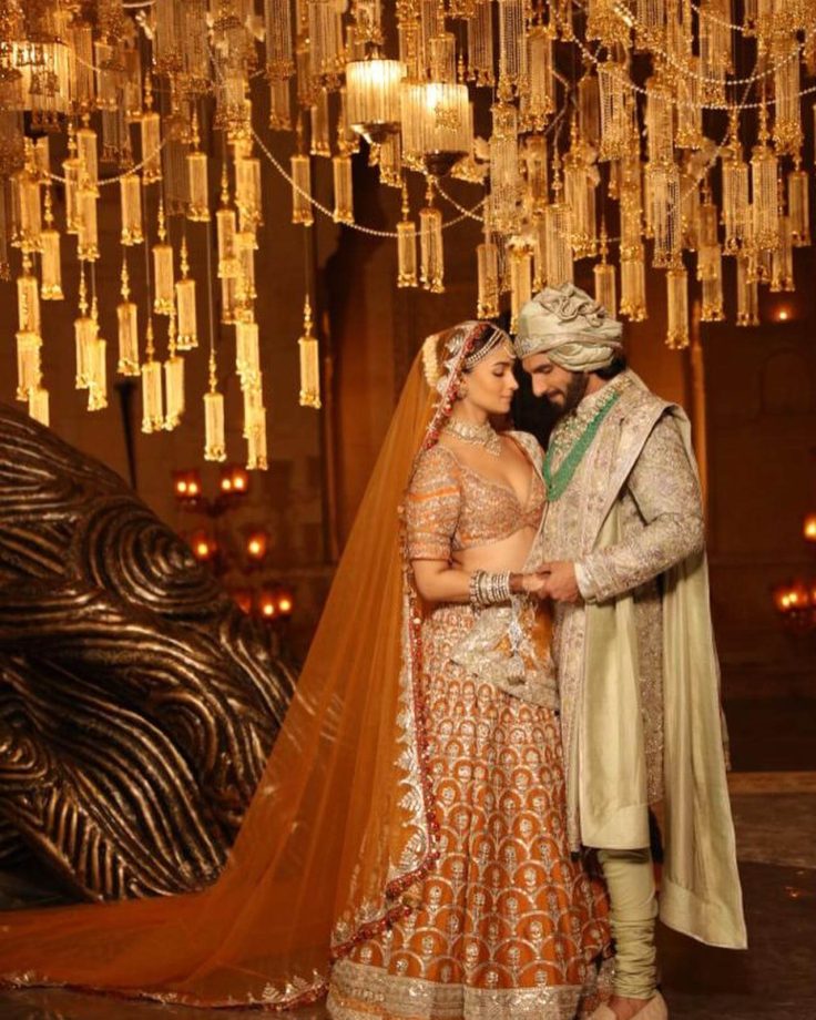 Alia Bhatt-Ranveer Singh Are Modern Day Regal Wedding Goals In Manish Malhotra Bridal Couture 841076