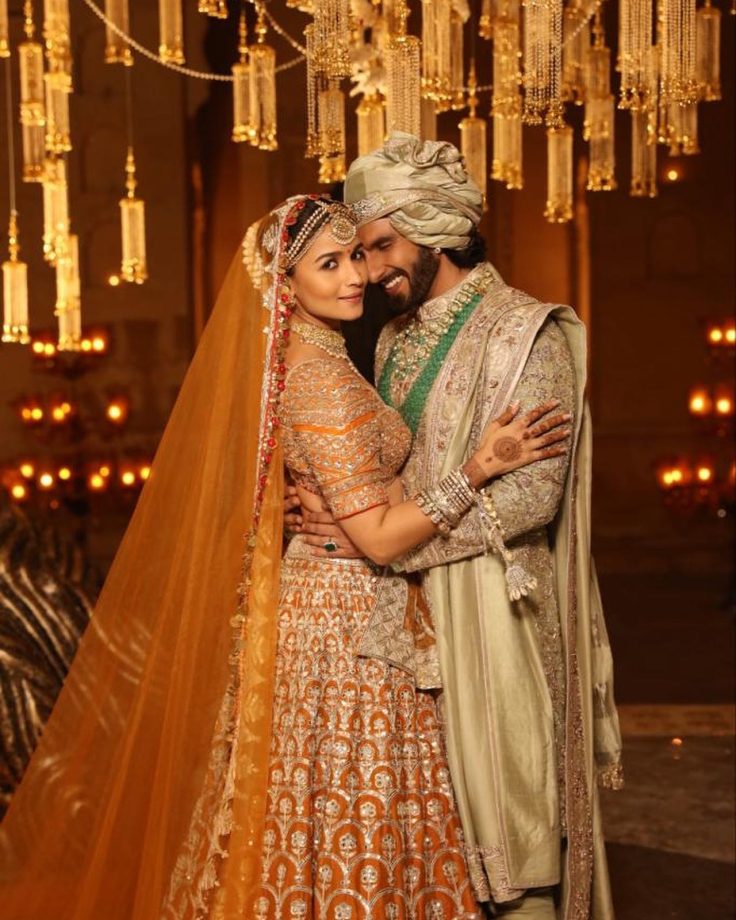 Alia Bhatt-Ranveer Singh Are Modern Day Regal Wedding Goals In Manish Malhotra Bridal Couture 841073
