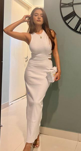 Anushka Sen Is A Stunning Beauty In This White Bodycon; Check Her Style Here 844638