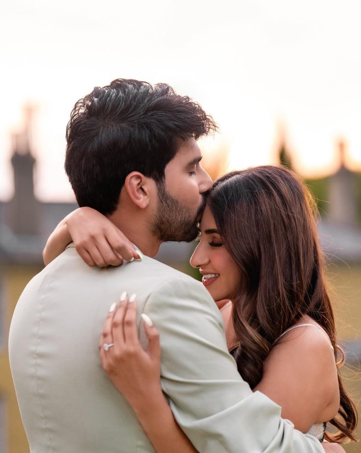 Armaan Malik And Aashna Shroff Are Officially Engaged, See Dreamy Pics 846414
